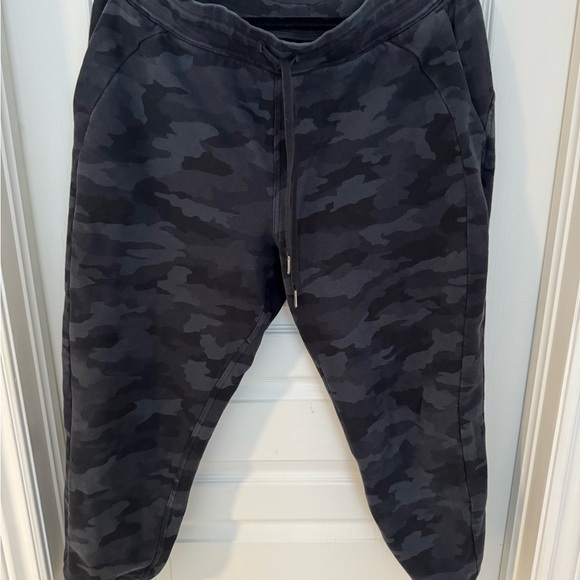 Scuba high rise jogger 7/8 length lululemon size 12 - Picture 2 of 4